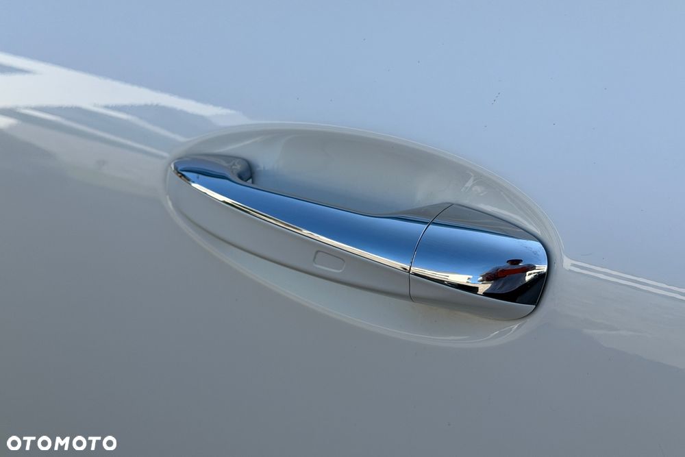 Mercedes-Benz Klasa E AMG 53 4-Matic+ 9G-TRONIC - 36