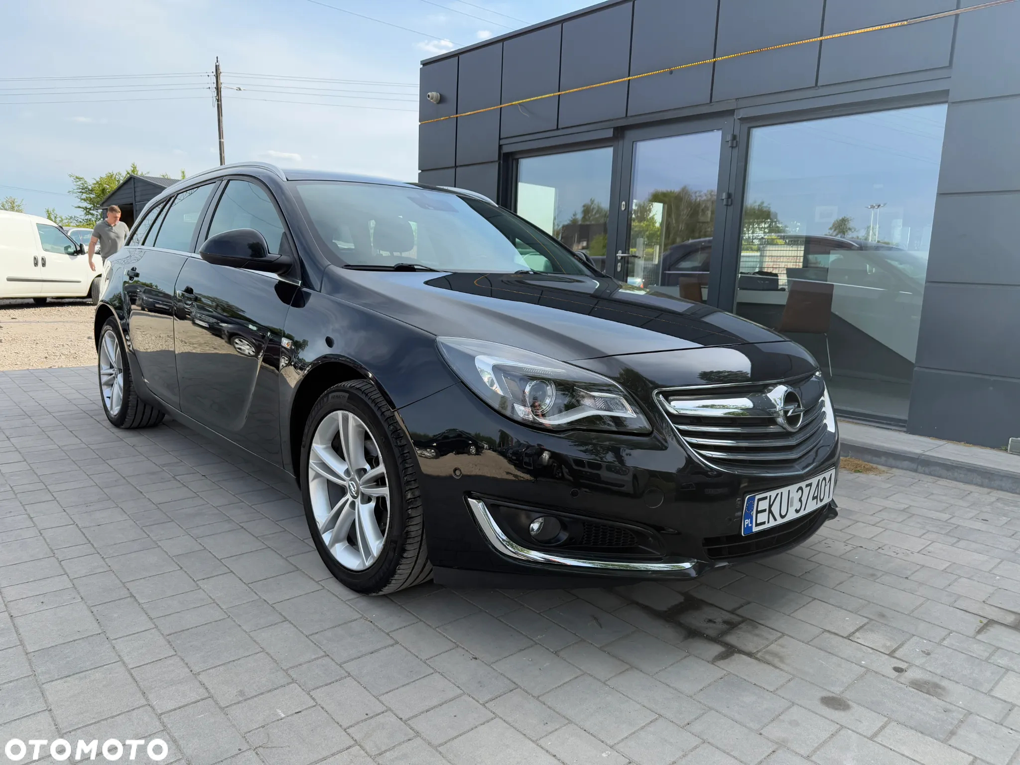 Opel Insignia 1.4 T Cosmo S&S - 4