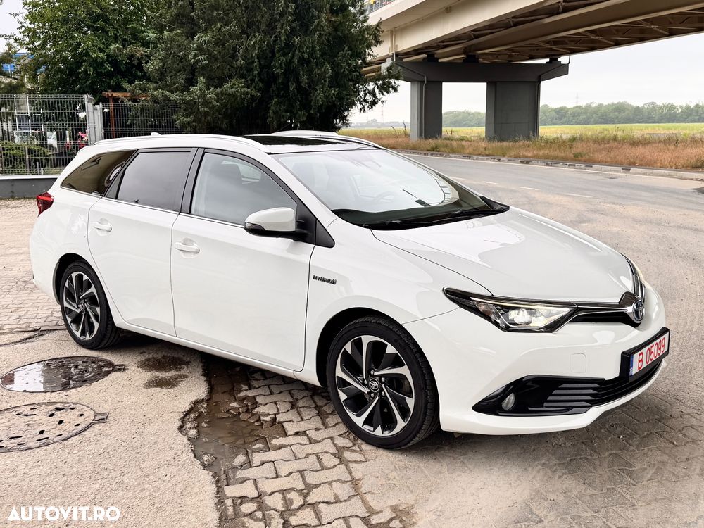 Toyota Auris - 1
