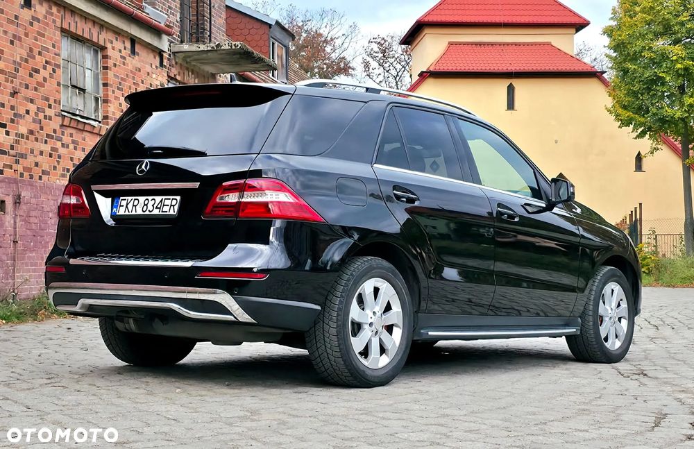 Mercedes-Benz ML 350 BlueTEC 4MATIC 7G-TRONIC - 4