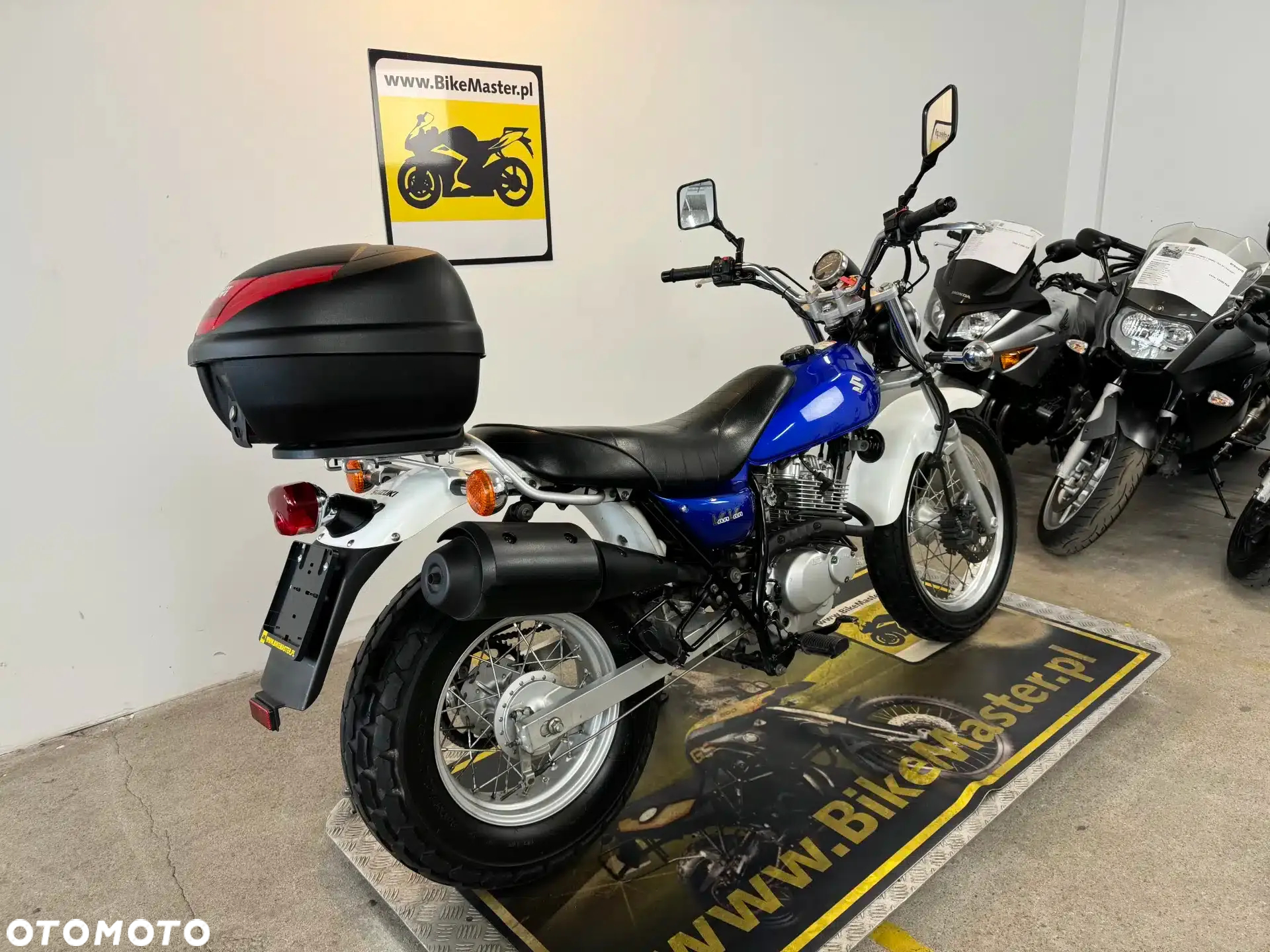 Suzuki RV - 5