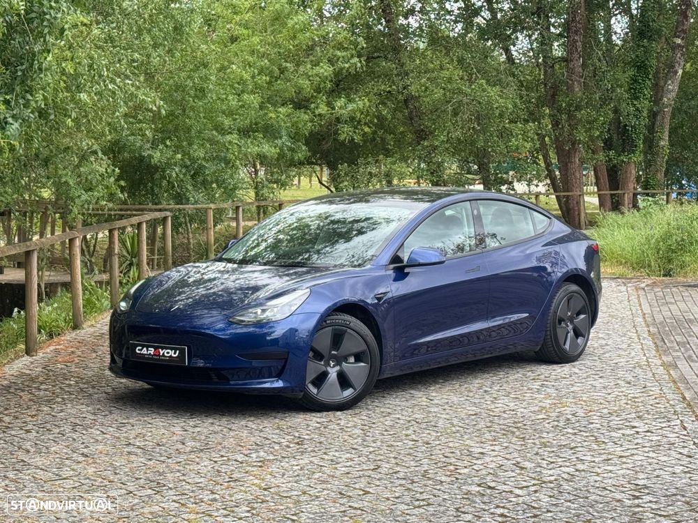 Tesla Model 3 - 1