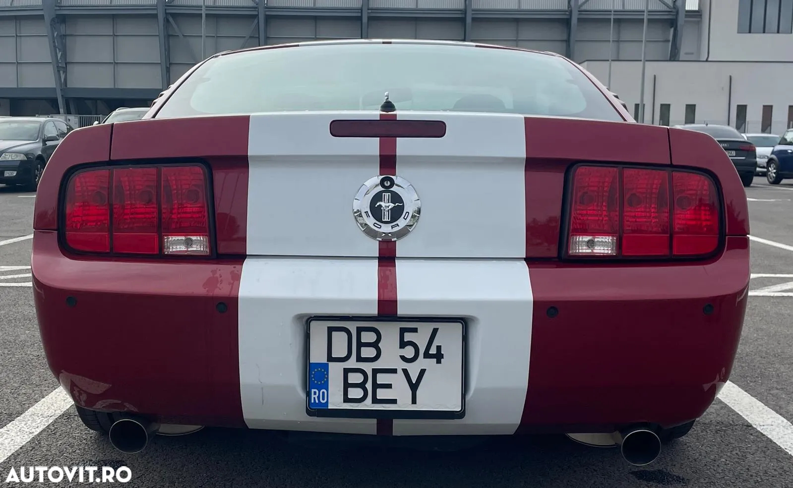 Ford Mustang - 4