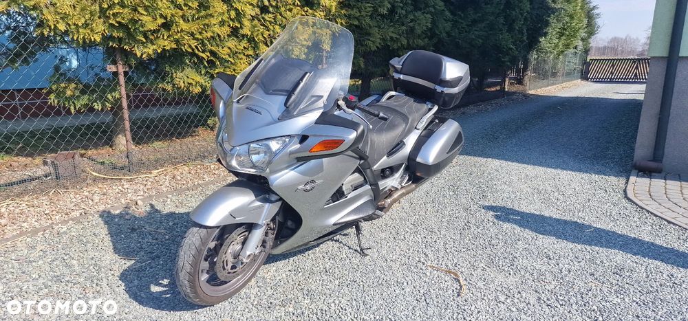 Honda ST - 1