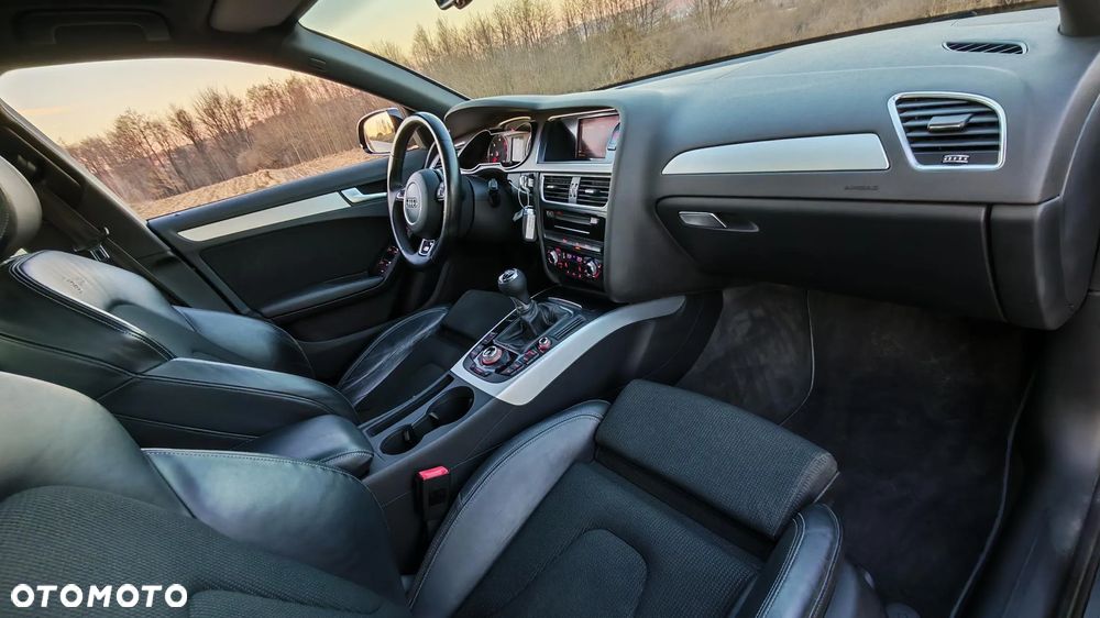 Audi A4 Avant 2.0 TDI DPF clean diesel S line Sportpaket - 24