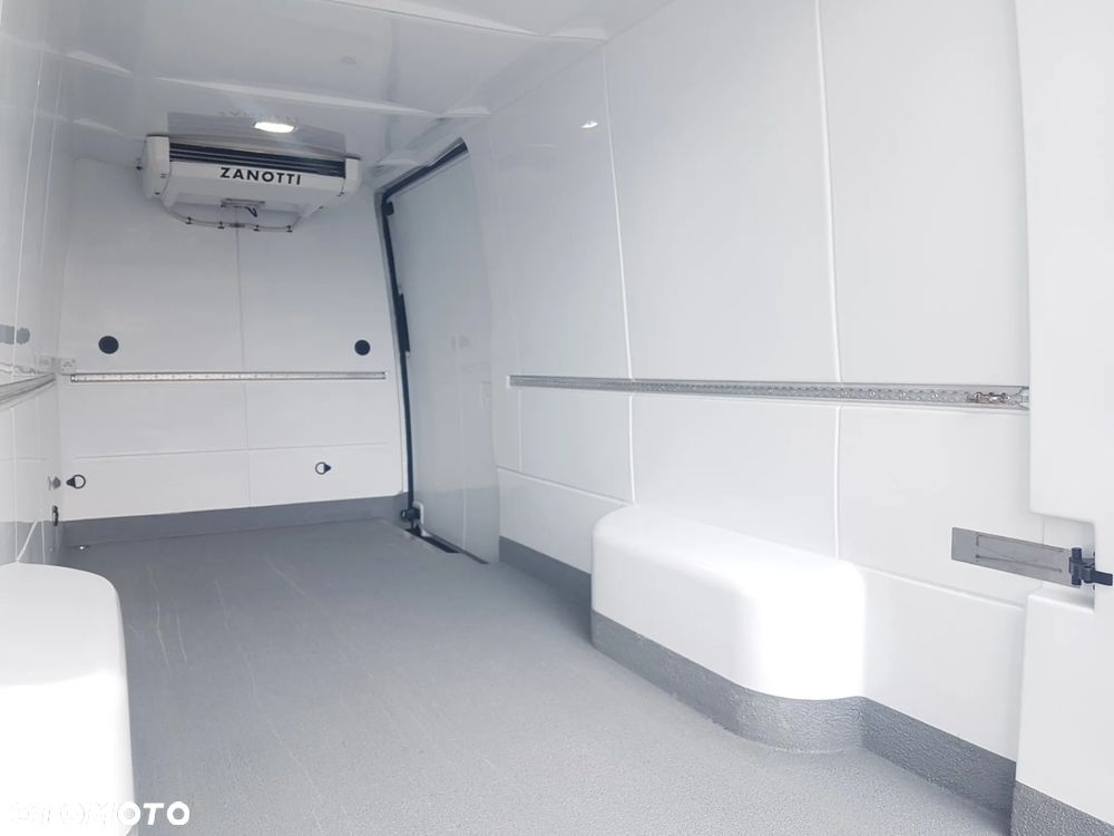 Volkswagen CRAFTER MAXI CHŁODNIA AGREGAT IZOTERMA GRZANIE PODWYŻSZONY 2xDŁUGI KLIMA TEMPOMAT - 19