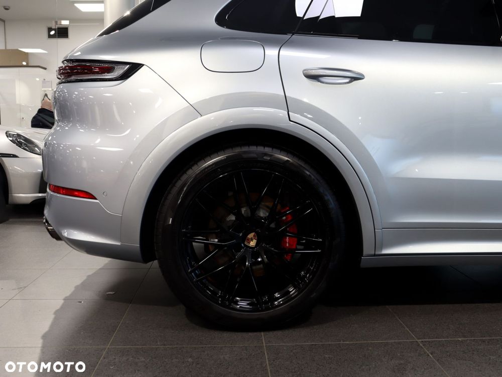 Porsche Cayenne S - 13