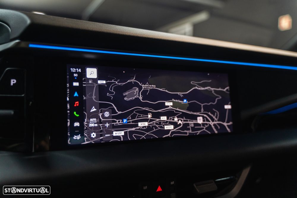 Porsche Macan Electric - 13