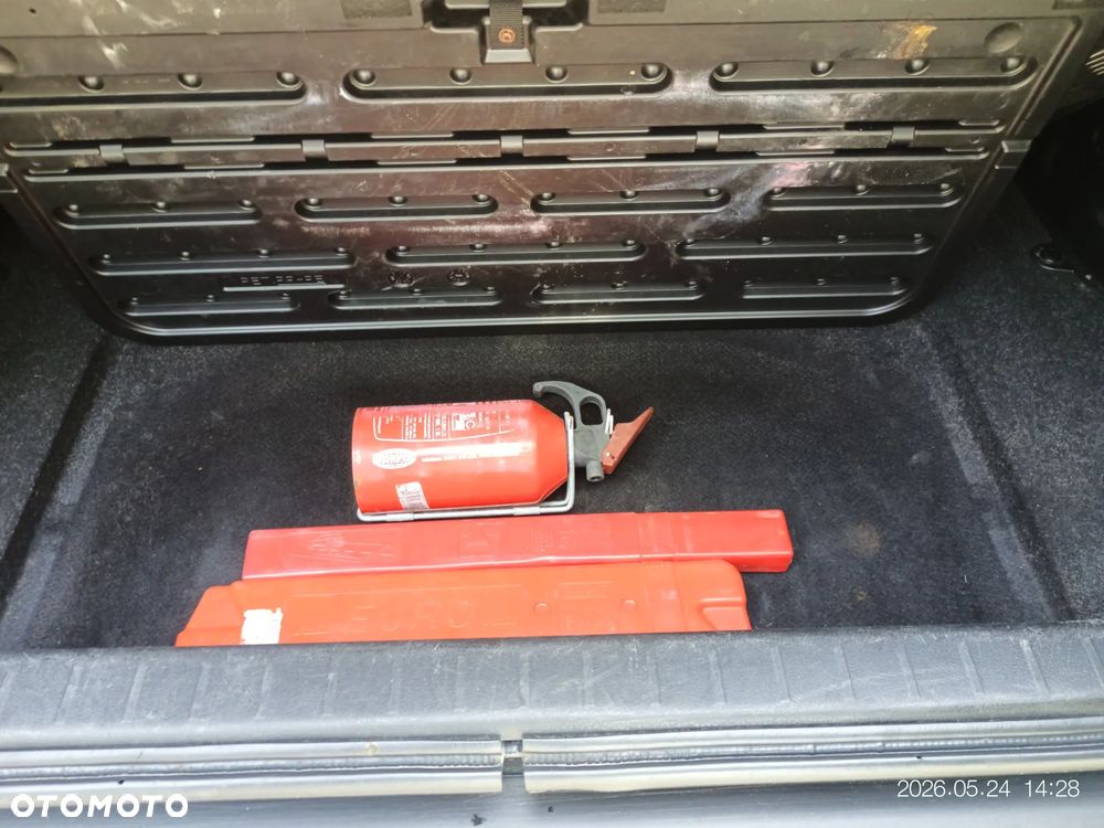 Suzuki Grand Vitara 2.0 - 26