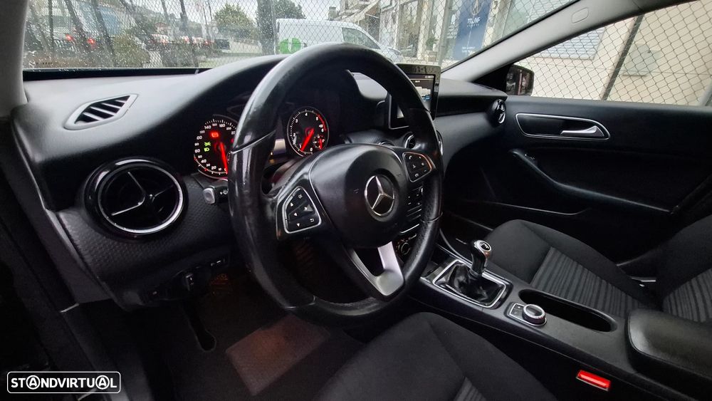 Mercedes-Benz A 180 CDI (BlueEFFICIENCY) Style - 24