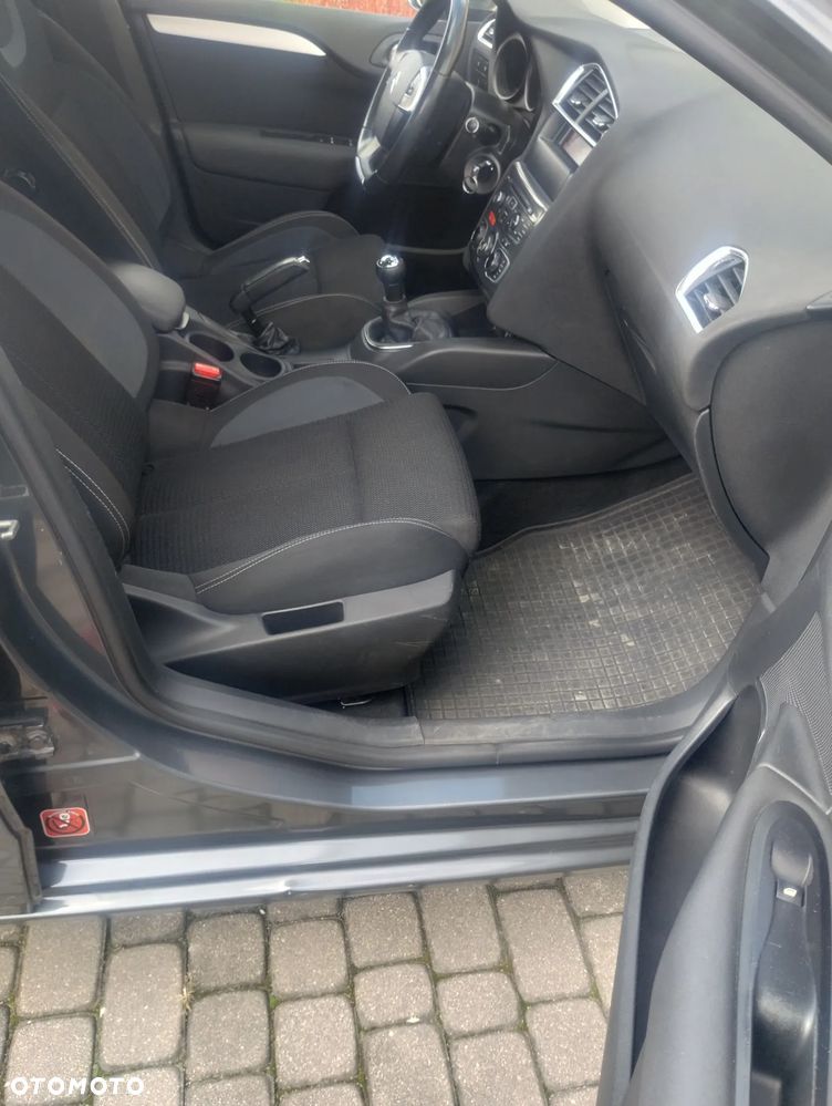 Citroën C4 1.6 HDi Seduction - 16