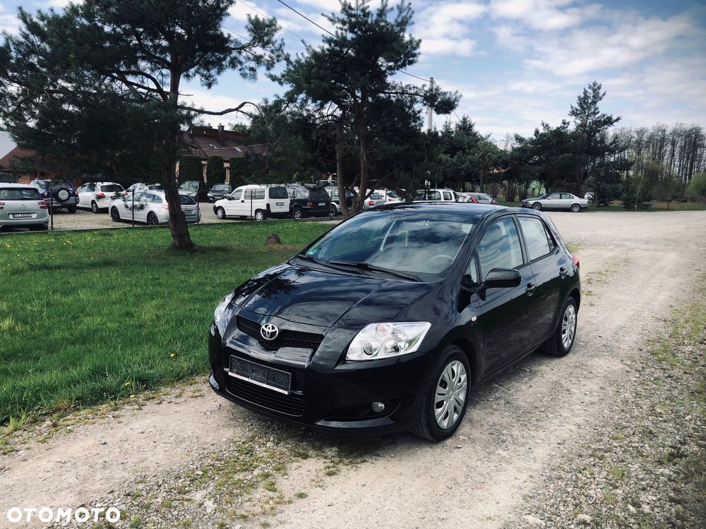 Toyota Auris 1.6 VVT-i Terra - 1