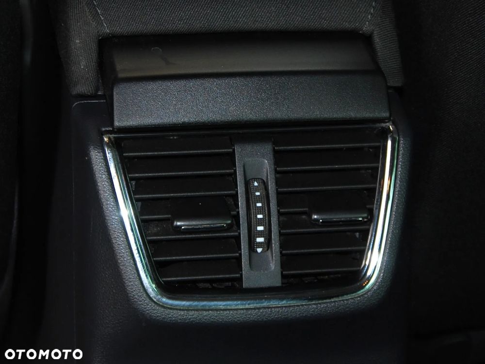 Skoda Octavia 1.5 TSI ACT Style - 12