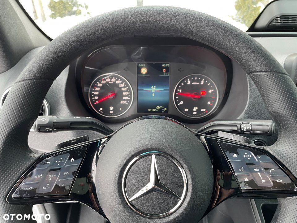 Mercedes-Benz Sprinter - 7