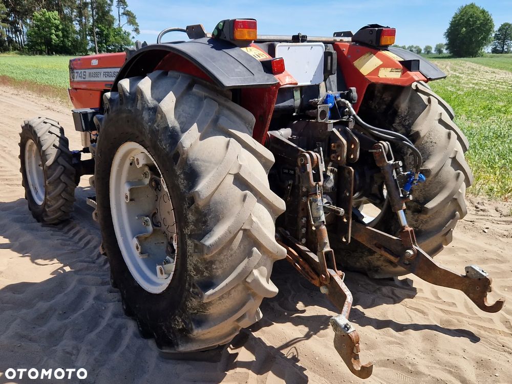 Massey Ferguson 374S 374 Bez Kabiny 70 Koni Perkins 4x4 podobny do  MF 390, Landini 7550, McCormick 745, Same Frutteto 75, Lamborghini Grand Prix 75, Deutz Agroplus 75, New Holland TN75F, Zetor 7245 - 10