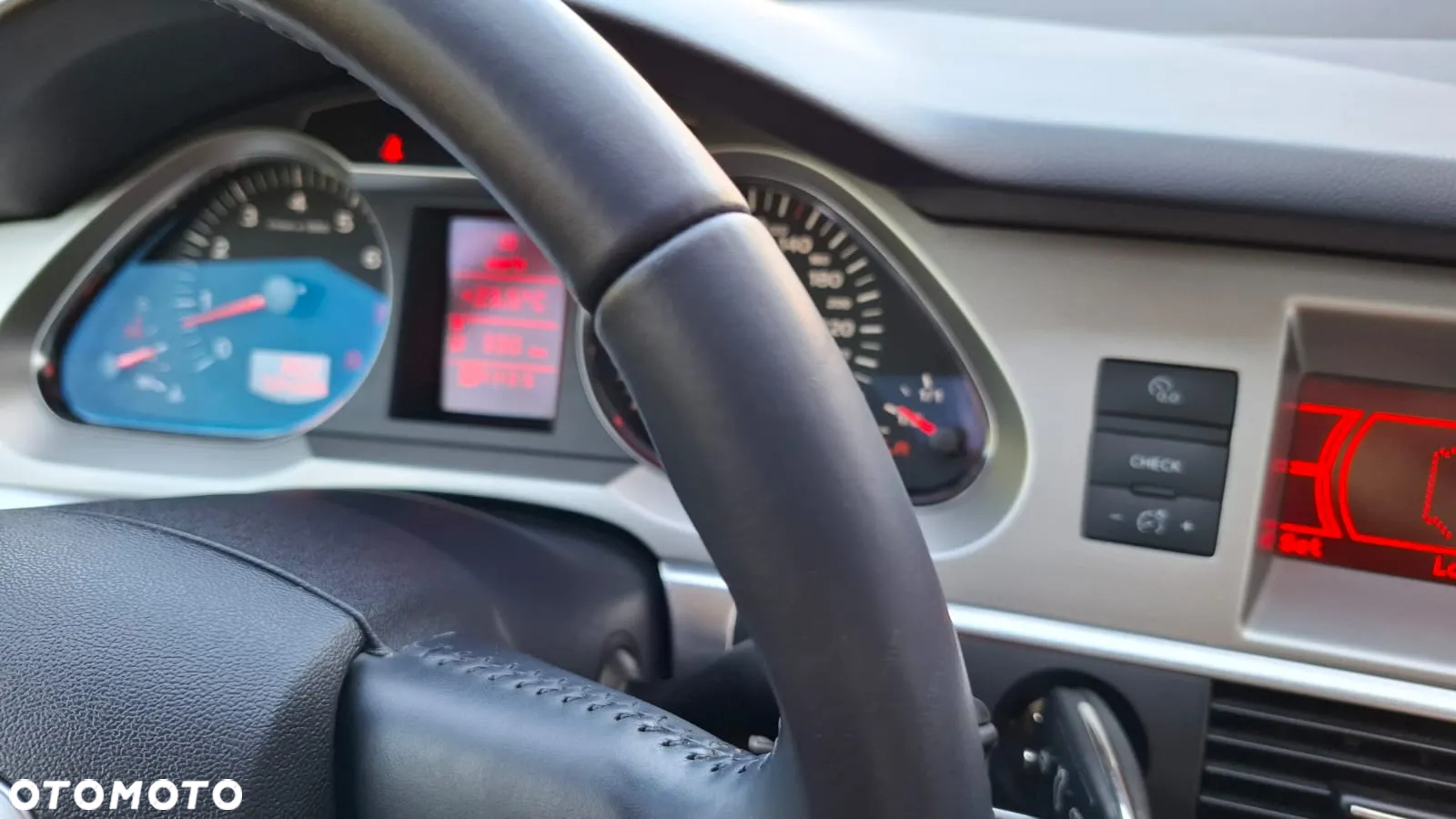 Audi A6 2.4 Multitronic - 28
