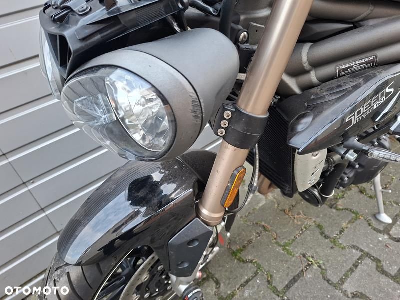 Triumph Speed Triple - 10