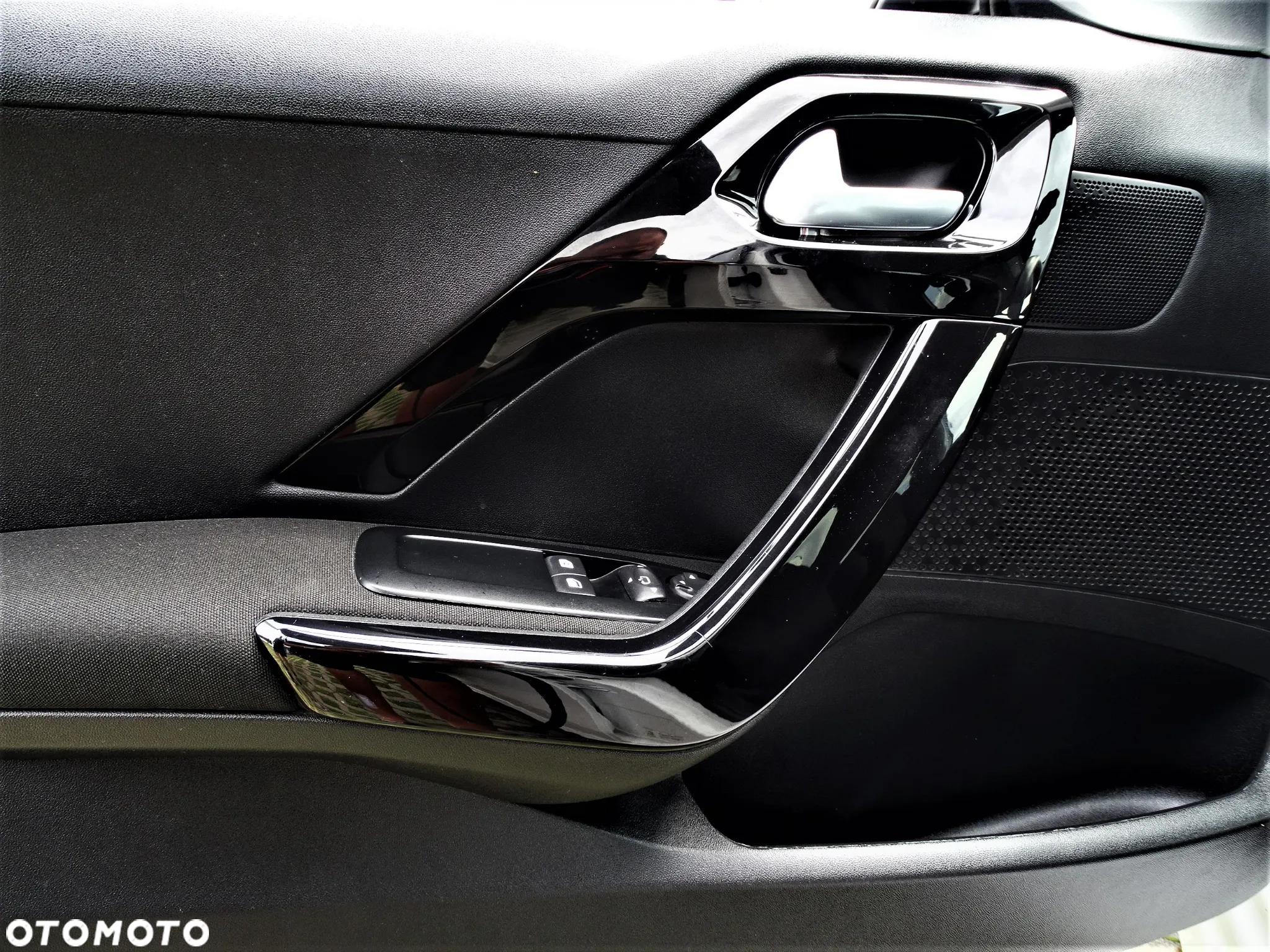 Peugeot 208 PureTech 82 Stop & Start Signature - 22
