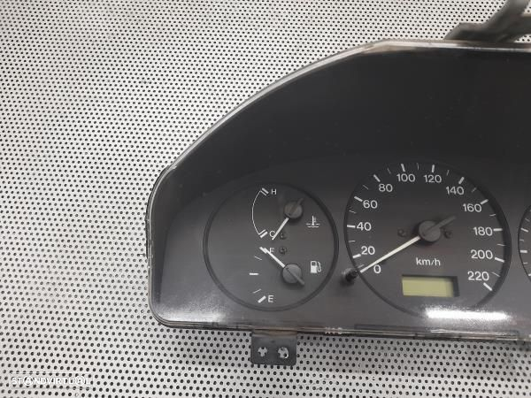 Quadrante / Conta Rotaçoes Mazda 323 P V (Ba) - 2