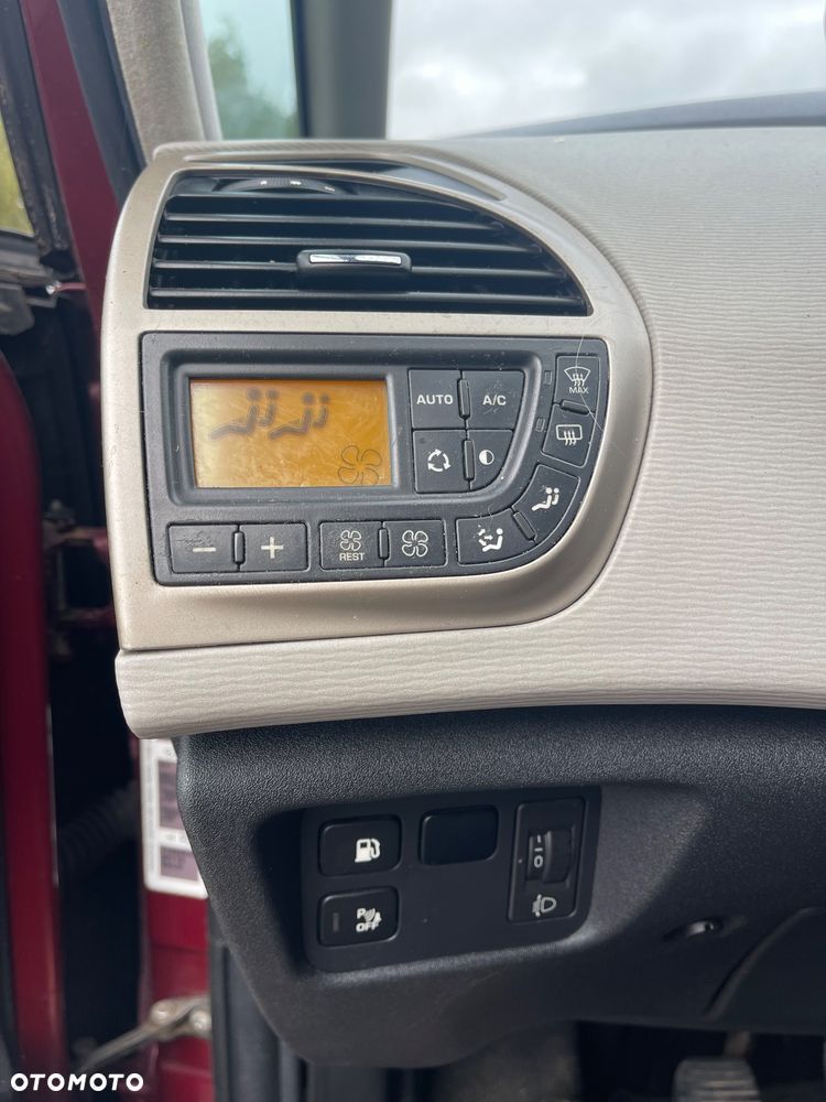 Citroën C4 Picasso - 14