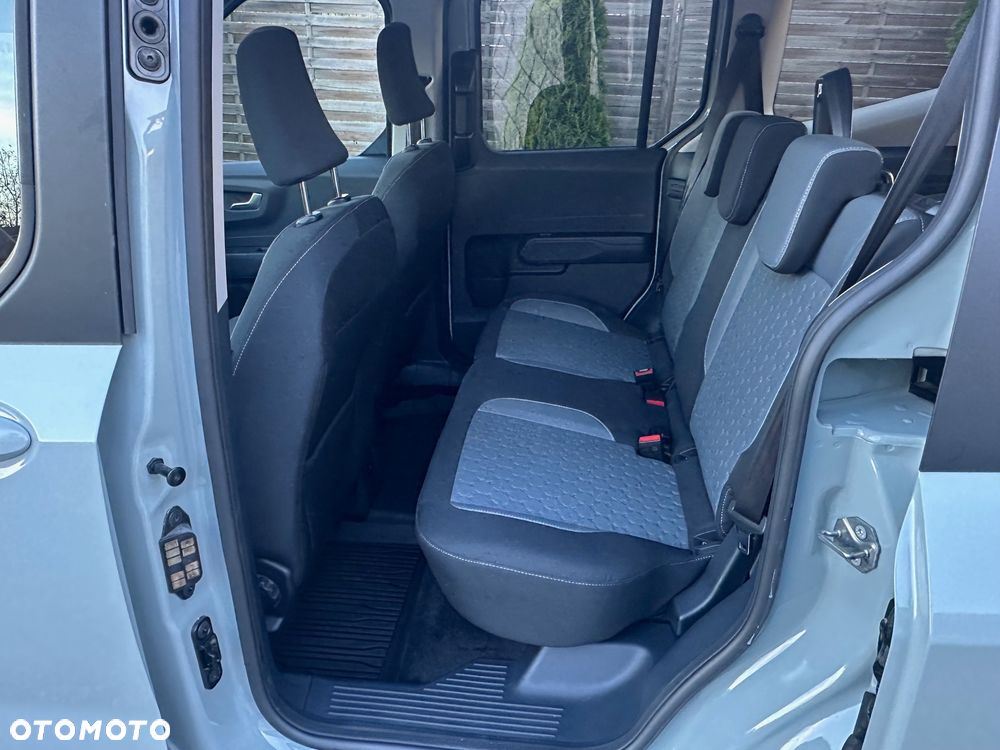 Ford Tourneo Courier 1.0 EcoBoost TITANIUM - 12