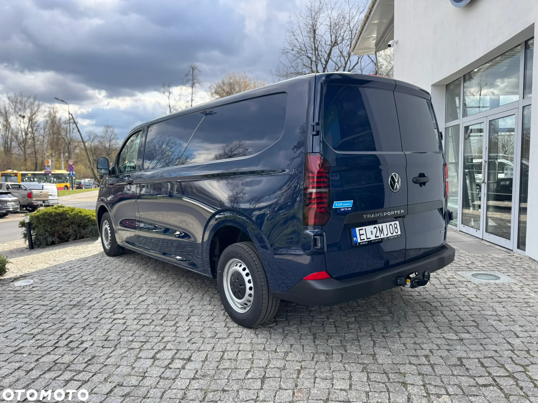 Volkswagen Nowy Transporter - 11