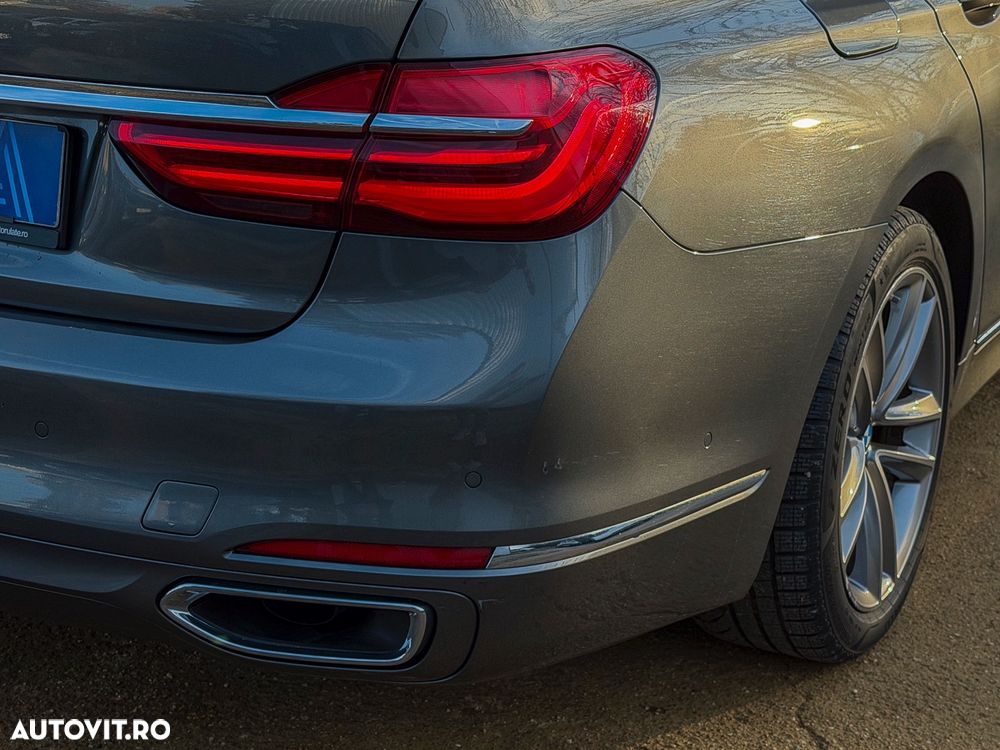 BMW Seria 7 740d xDrive - 30
