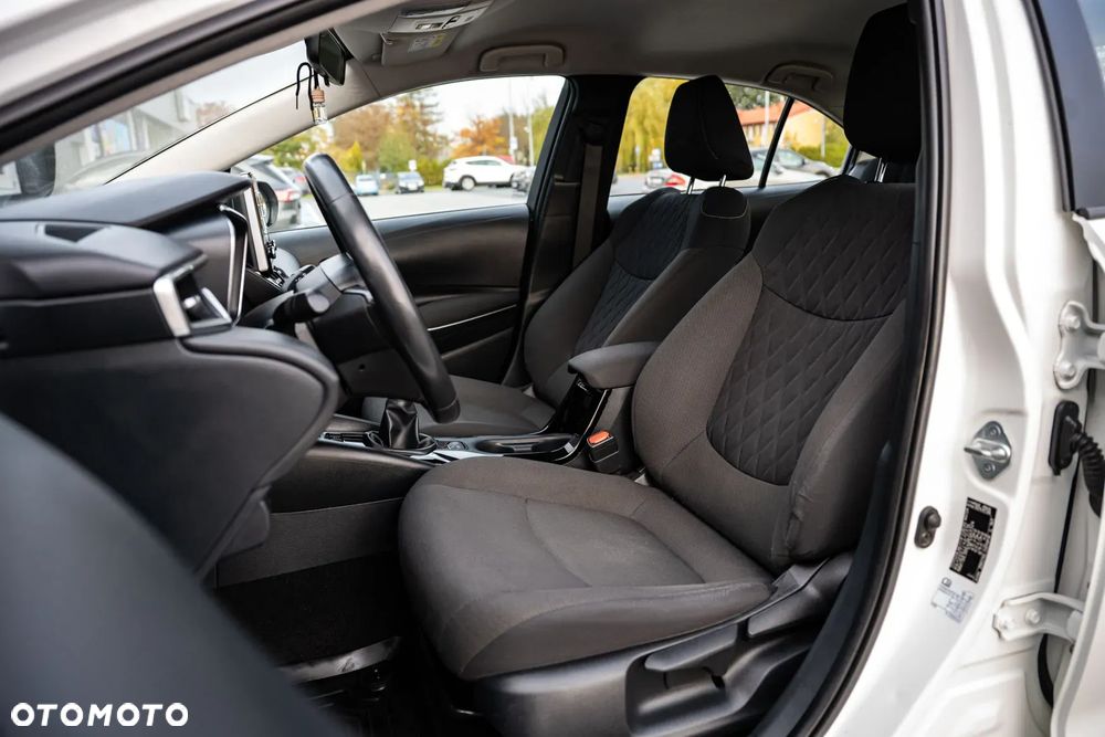 Toyota Corolla 1.6 Comfort - 12