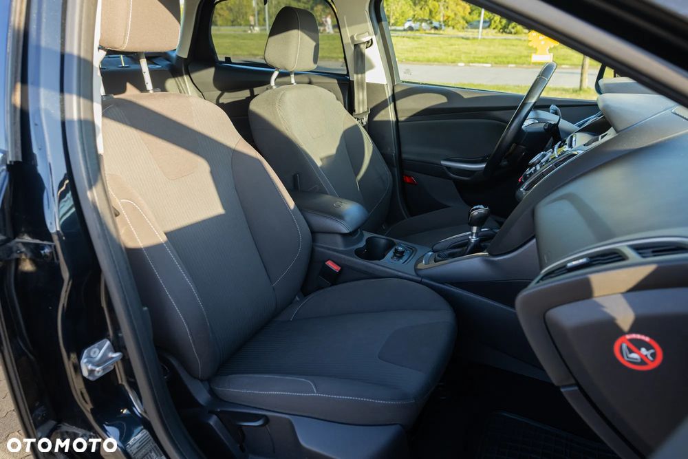 Ford Focus 1.6 EcoBoost Titanium - 14