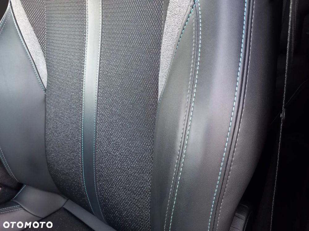 Peugeot 308 BlueHDi 130 Stop & Start Allure Pack - 32