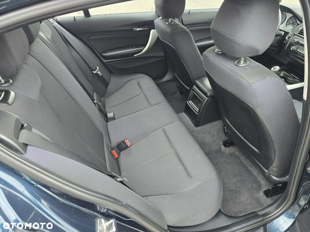 BMW Seria 1 - 17