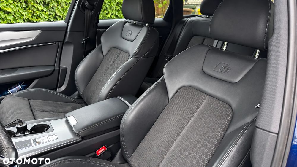 Audi A6 Avant 55 TFSI e quattro S tronic sport - 16