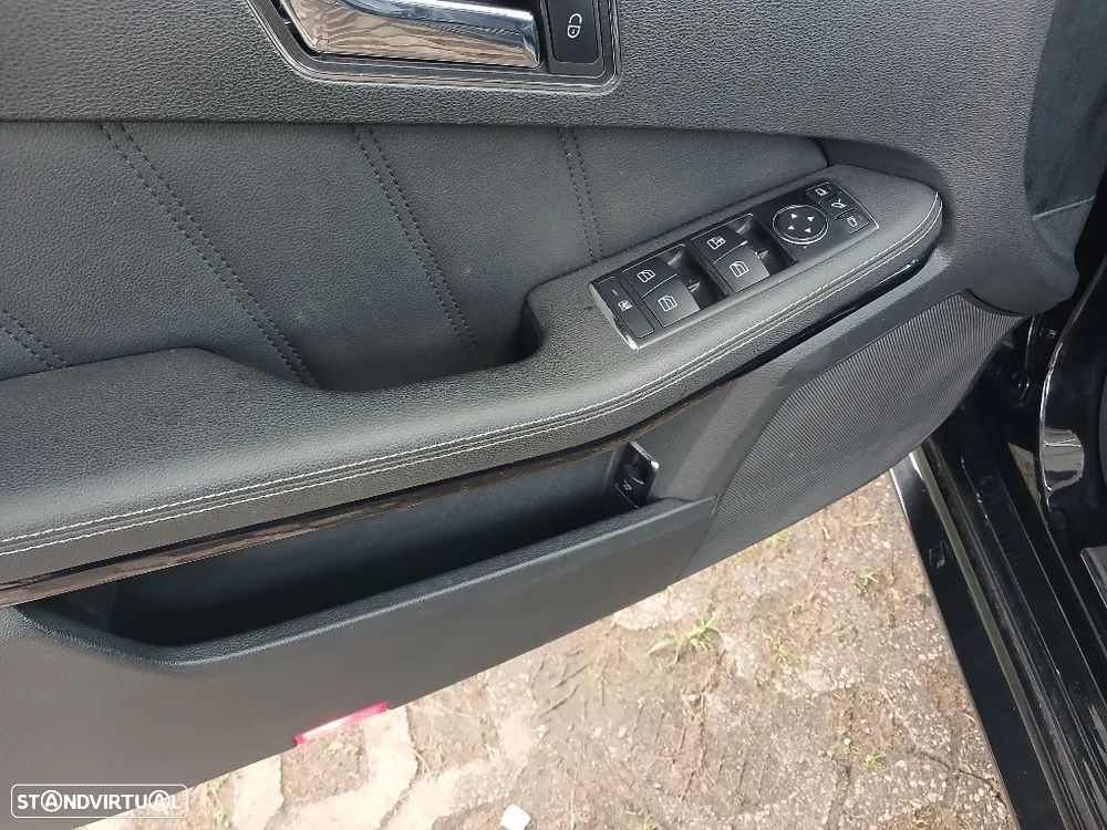 Mercedes-Benz E 220 CDi Avantgarde BE Auto. - 17