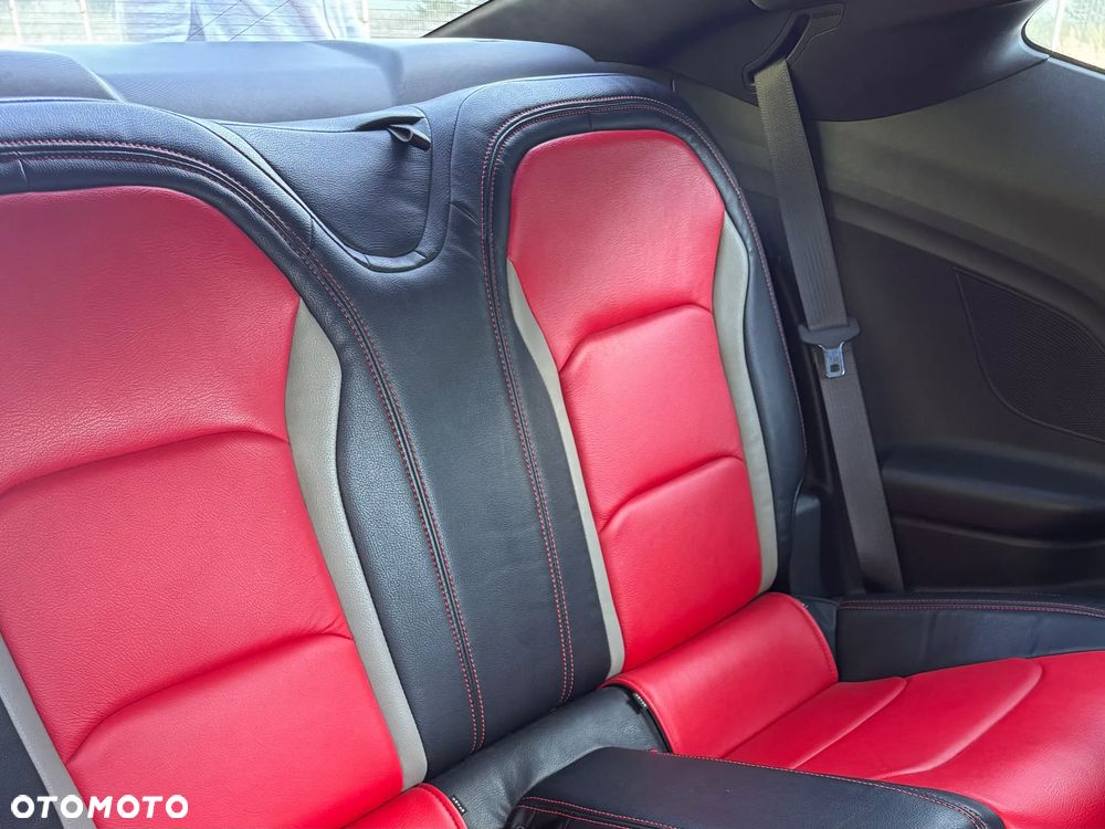 Chevrolet Camaro Coupe 2.0 - 18