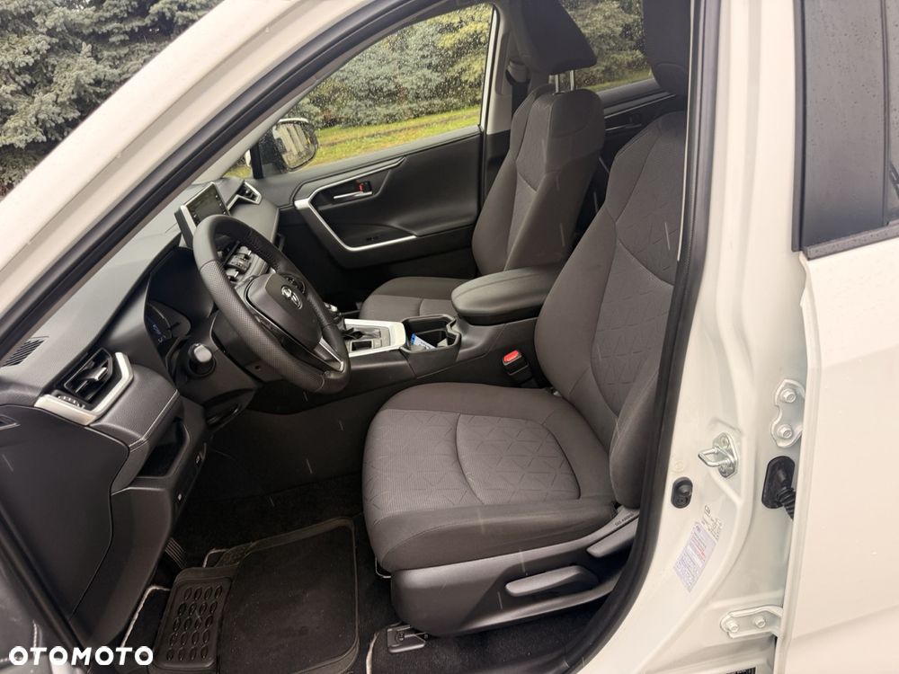 Toyota RAV4 - 11