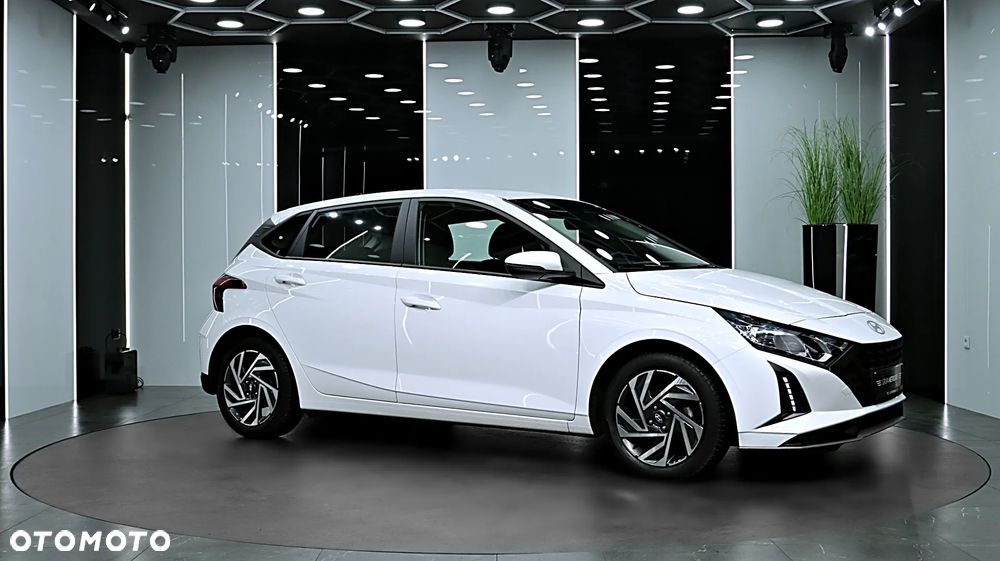 Hyundai i20 1.2 Modern - 12