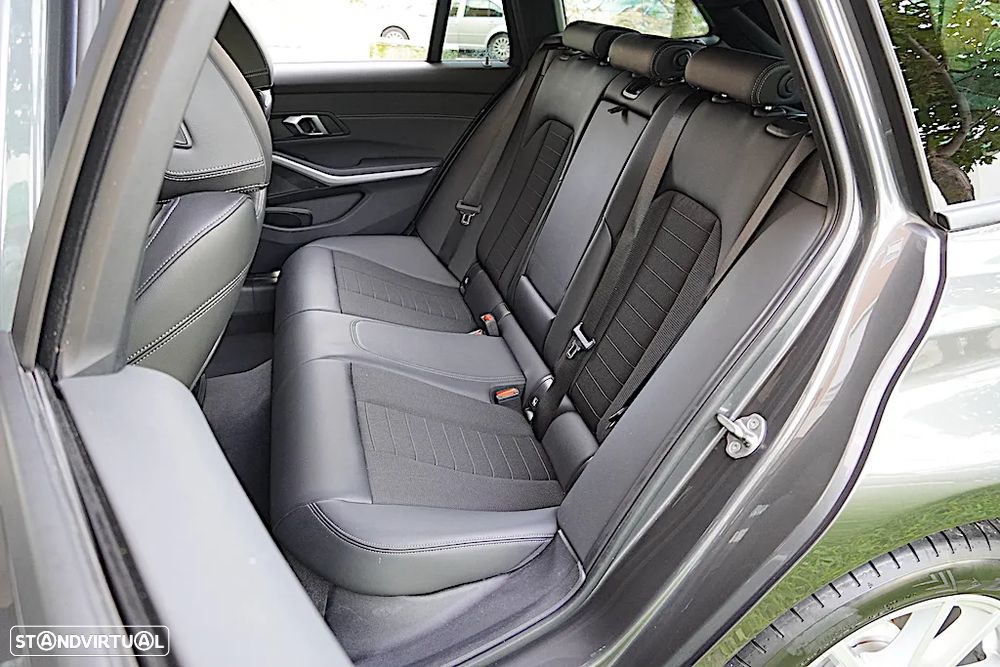 BMW 320 e Corporate Edition Auto - 17