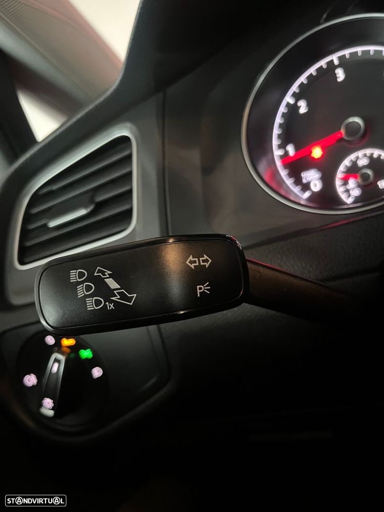 VW Golf 1.6 TDI R-Line - 19