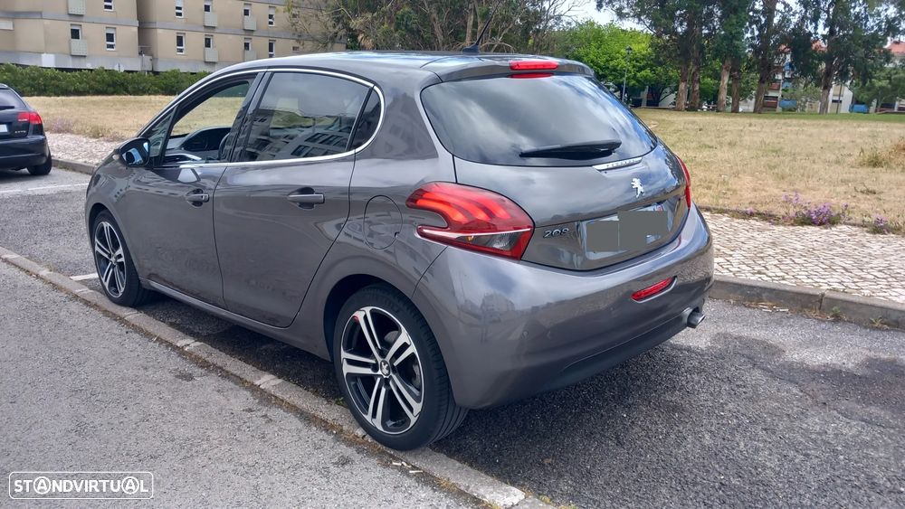 Peugeot 208 1.2 PureTech GT Line - 5