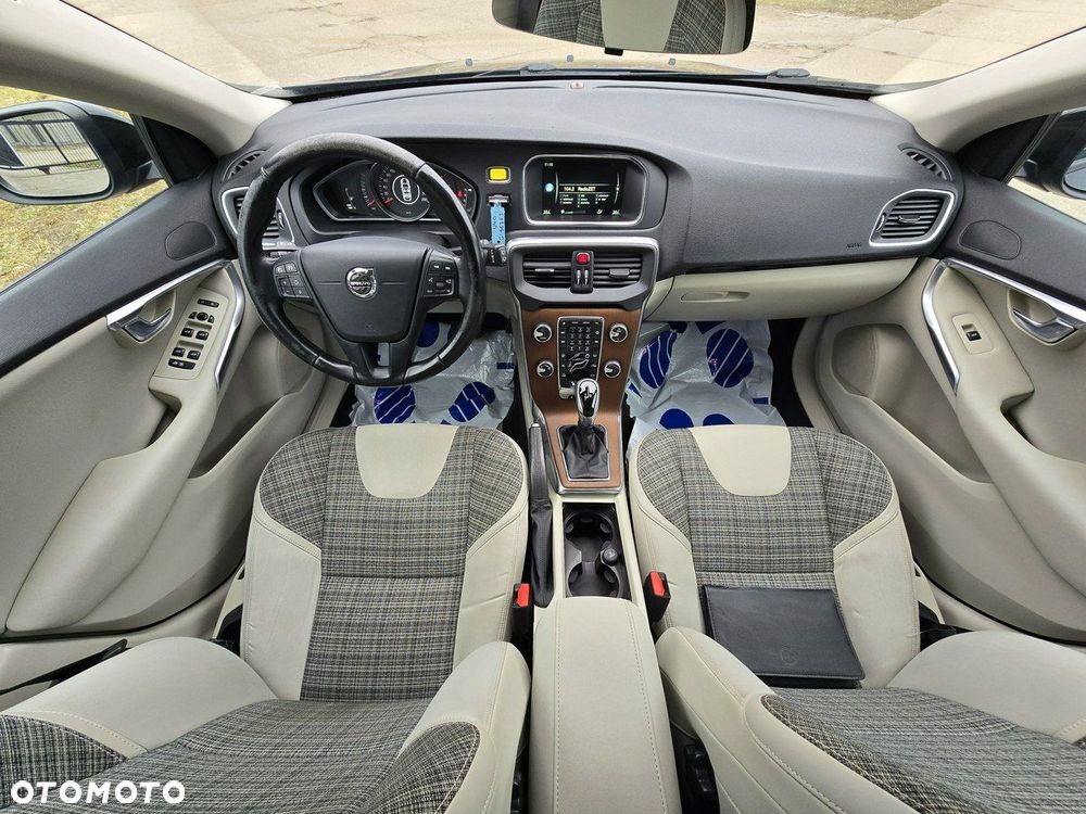Volvo V40 - 13