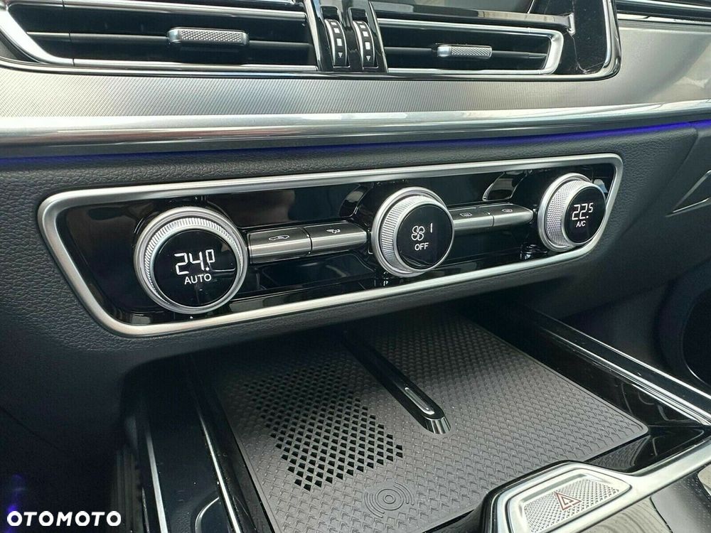 Hongqi HS5 2.0T Executive AWD - 13