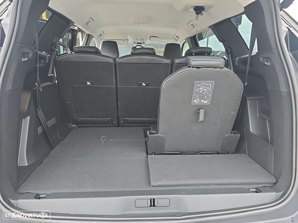 Peugeot 5008 1.5 BlueHDi Allure Pack EAT8 - 12