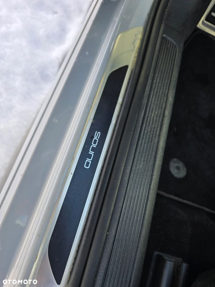 Volkswagen Golf 2.0 TDI DSG Sound - 12