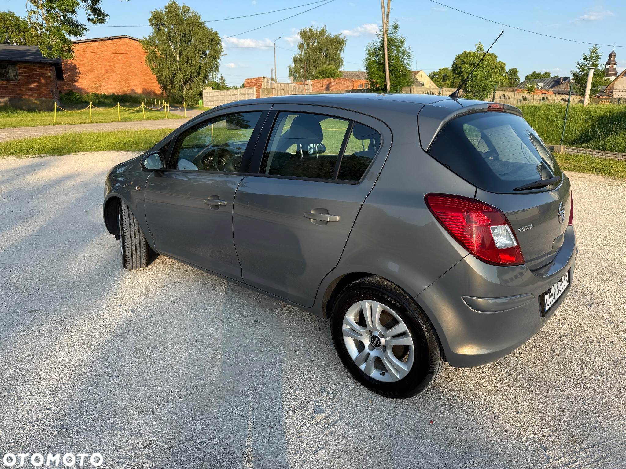 Opel Corsa 1.2 16V Essentia - 5