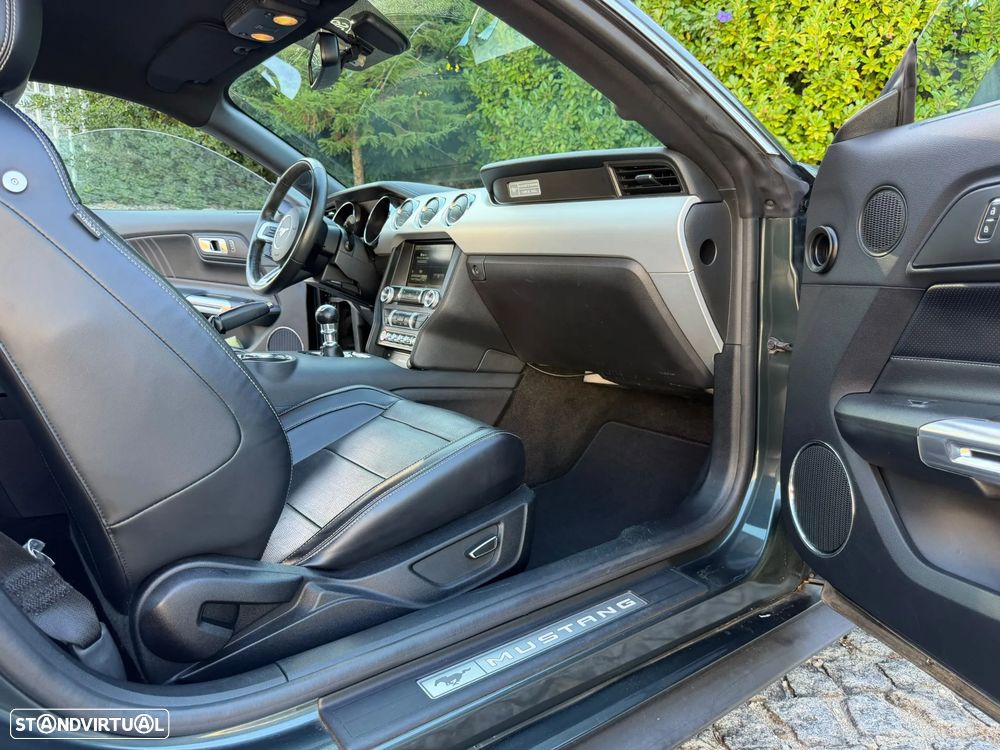 Ford Mustang 2.3i EcoBoost - 11