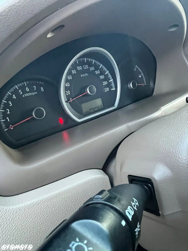 Kia Sportage 2.0 Tour - 10