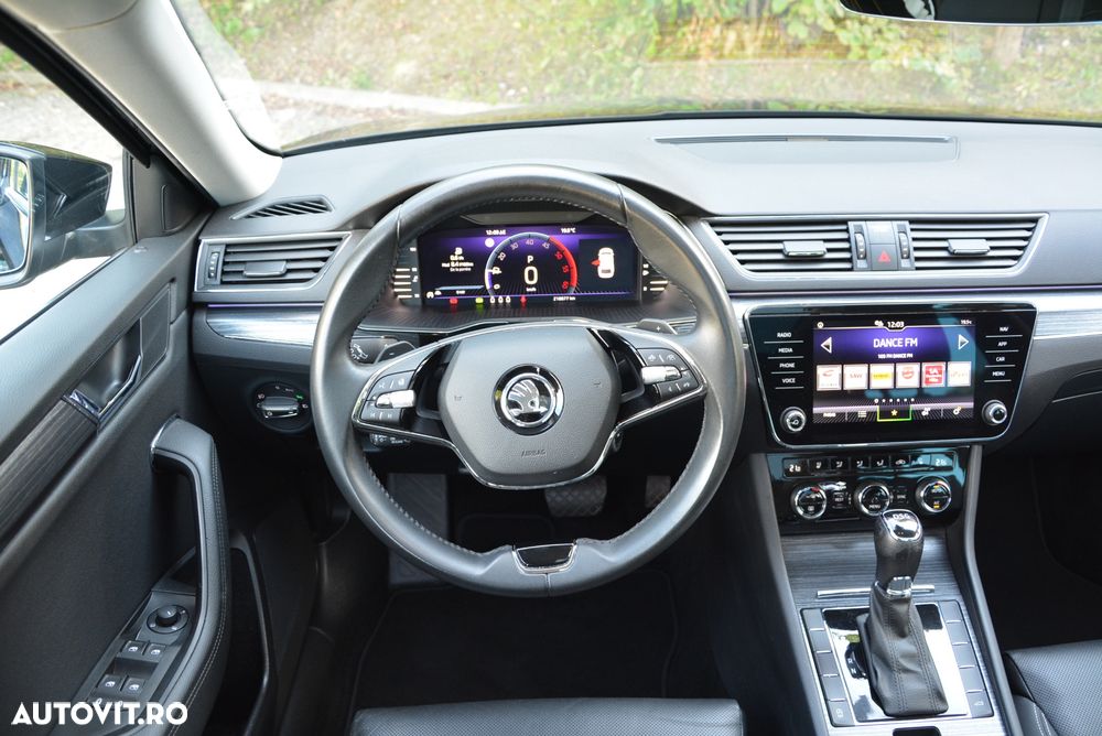 Skoda Superb 2.0 TDI DSG Premium Edition - 9