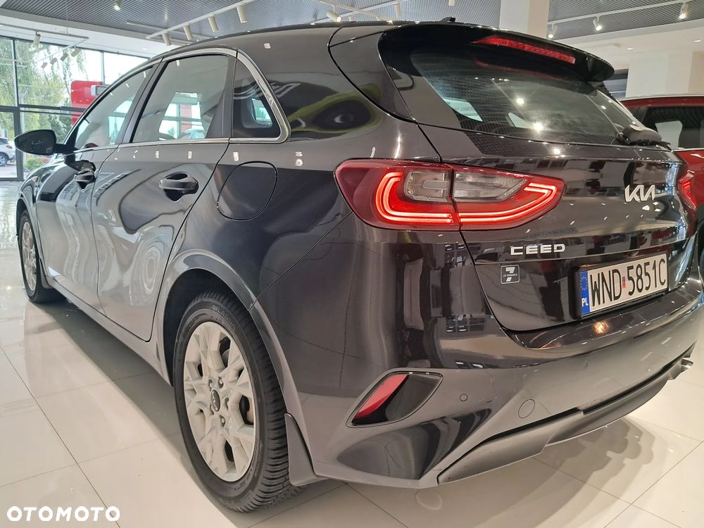 Kia Ceed - 7