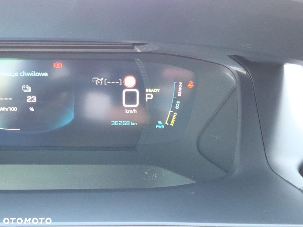 Peugeot 2008 50kWh Allure - 14