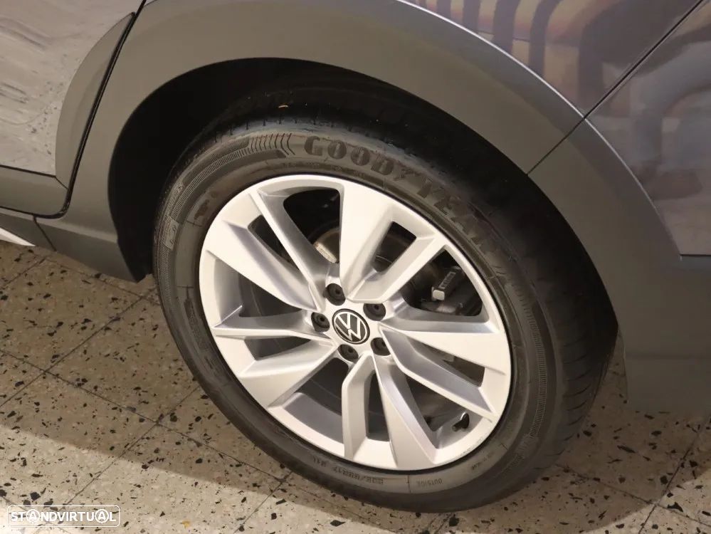 VW Taigo 1.0 TSI Urban DSG - 34